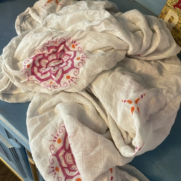 aden + anais Silky Soft Swaddle Blanket, Boutique Muslin organic rare print - Picture 8 of 8